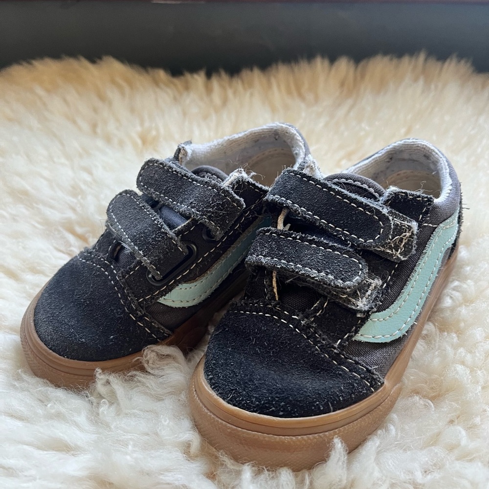 Toddler Velcro Vans size 5.5